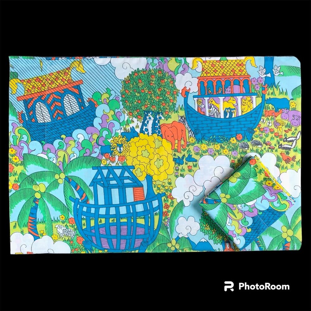 Pair Vintage 1974 The Ark Noahs Ark by Sears Perma Prest Percale Mod Pillowcases